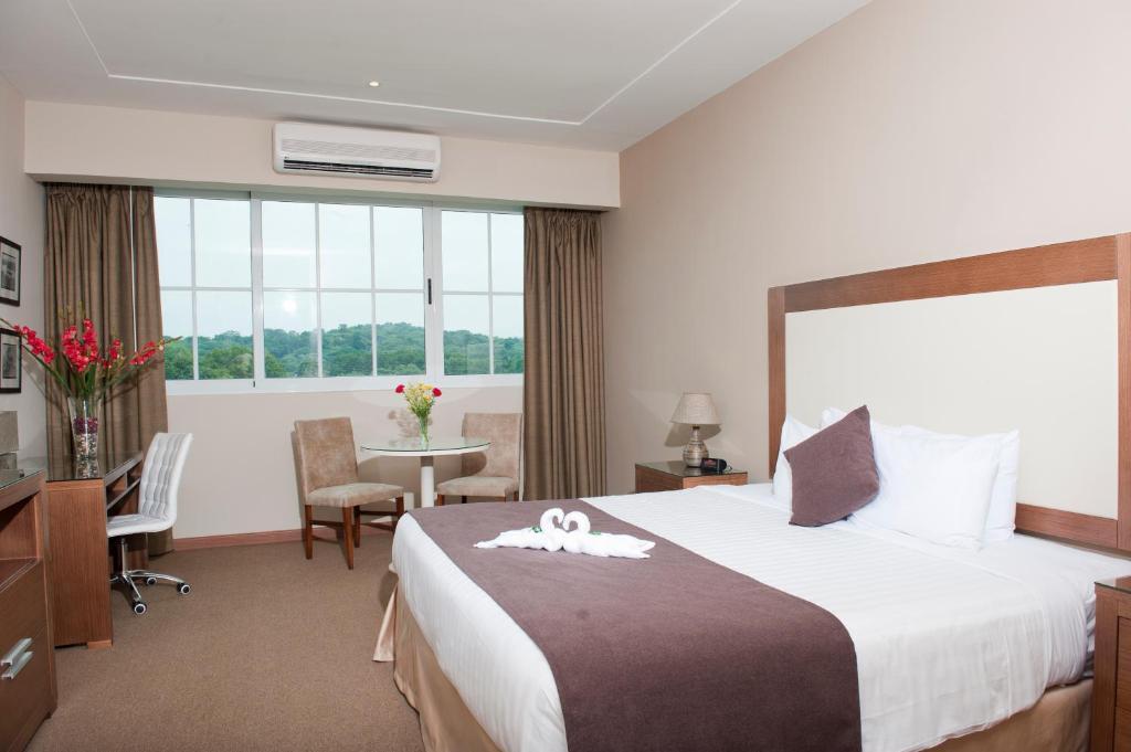 Central Park Hotel & Casino Panama City Room photo